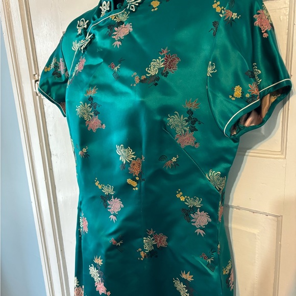 Vintage Solz Squirrel Teal Satin Embroidered Cheongsam Dress ~ Sz 38 - Picture 4 of 4